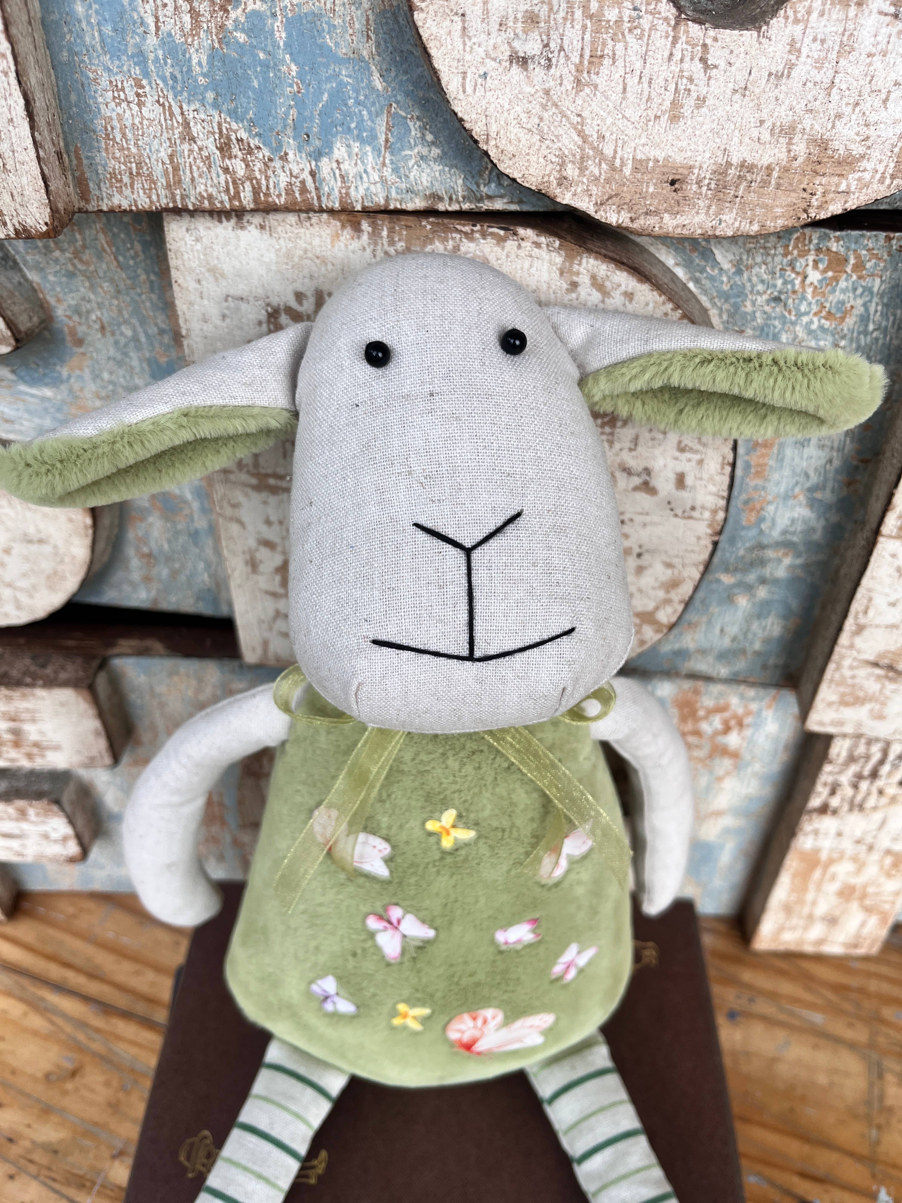 Daisy Lamb, , Amaranta Designs - Say It Sister