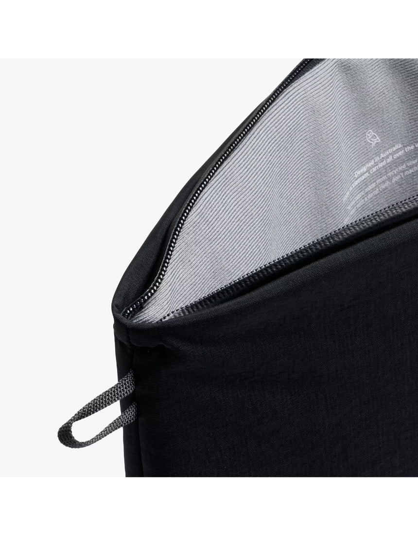Bellroy - Lite Laptop Sleeve 16 inch Black, , Bellroy - Say It Sister
