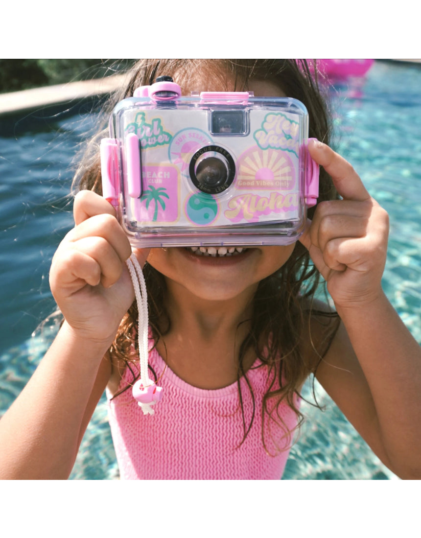 SunnyLife underwater camera in sherbet color, showcasing waterproof design and compact shape for underwater photography.