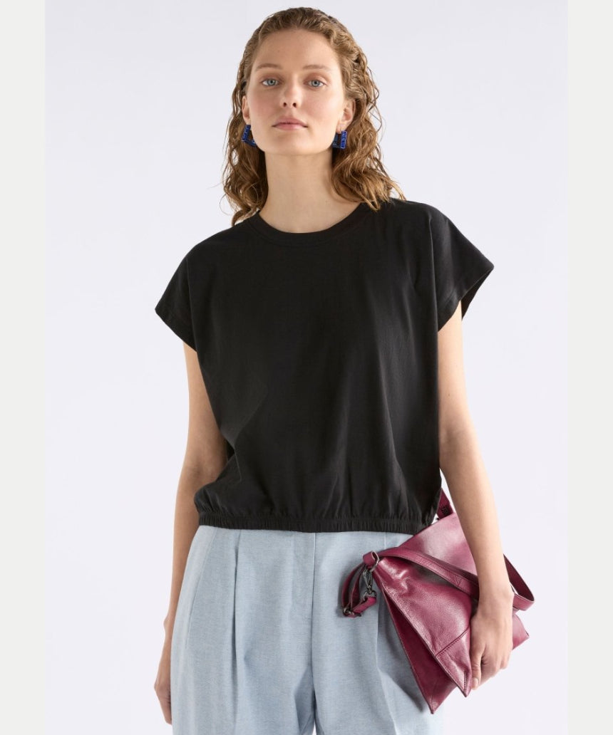 Elk Kruis Tee in burnt chocolate color, casual men's clothing with a relaxed fit and soft fabric, front view.
