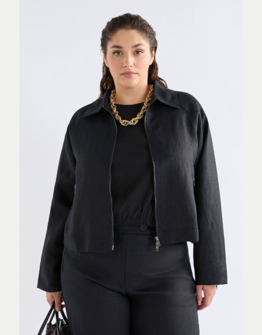 Elk Altairs Jacket in burnt chocolate color, casual clothing with a comfortable fit and stylish design.