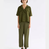 Elk Eine Shirt in Bright Olive, a casual men's clothing top with a relaxed fit and short sleeves in vibrant olive green.