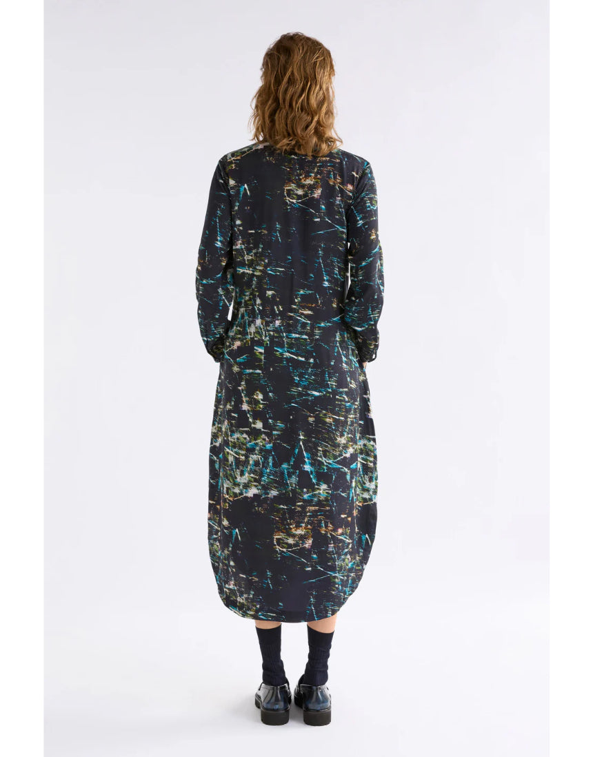 Elk Kallio dress in Norda print, showcasing a stylish, patterned women’s clothing item with a relaxed fit and vibrant design.