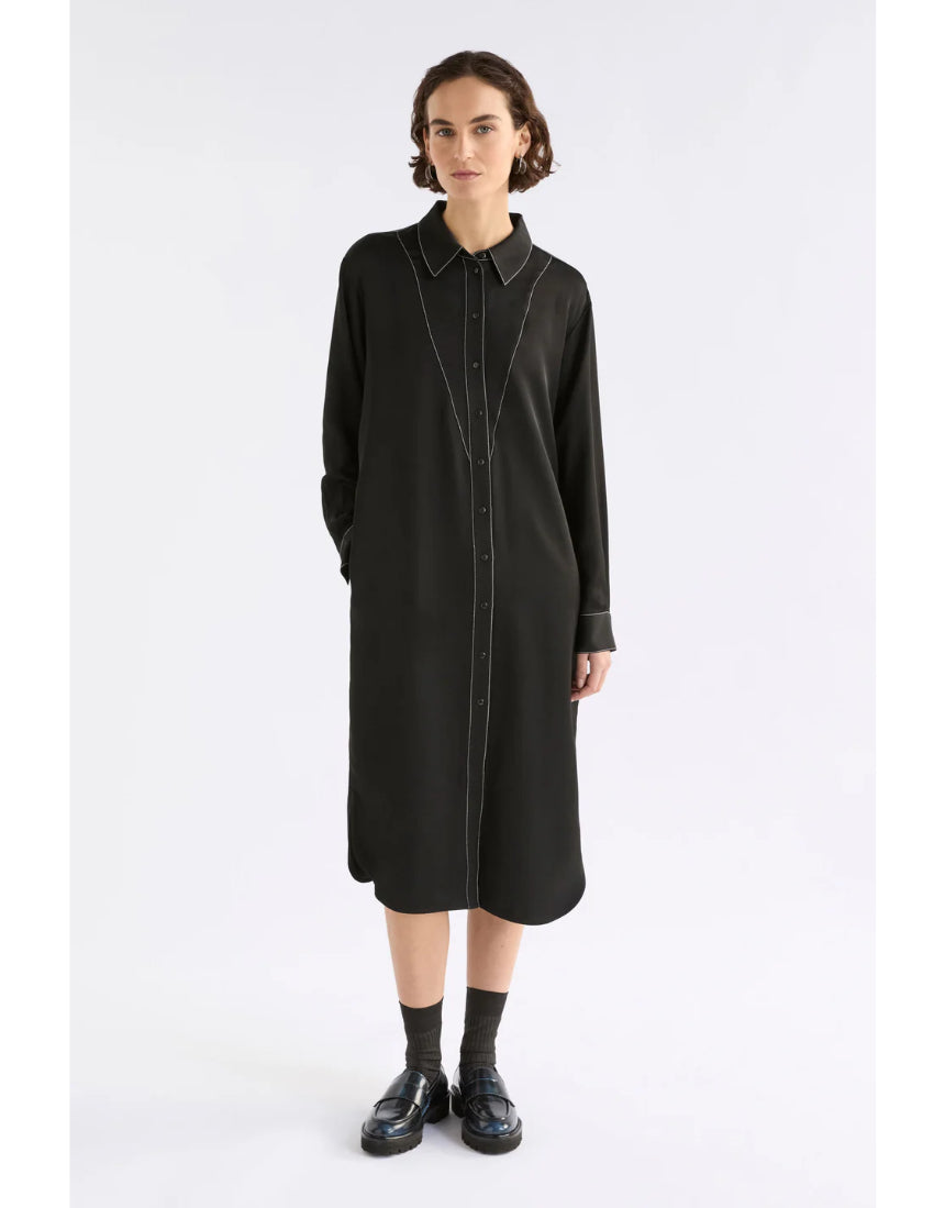 Black Elk Famke dress featuring a stylish, comfortable design, perfect for casual or semi-formal occasions.
