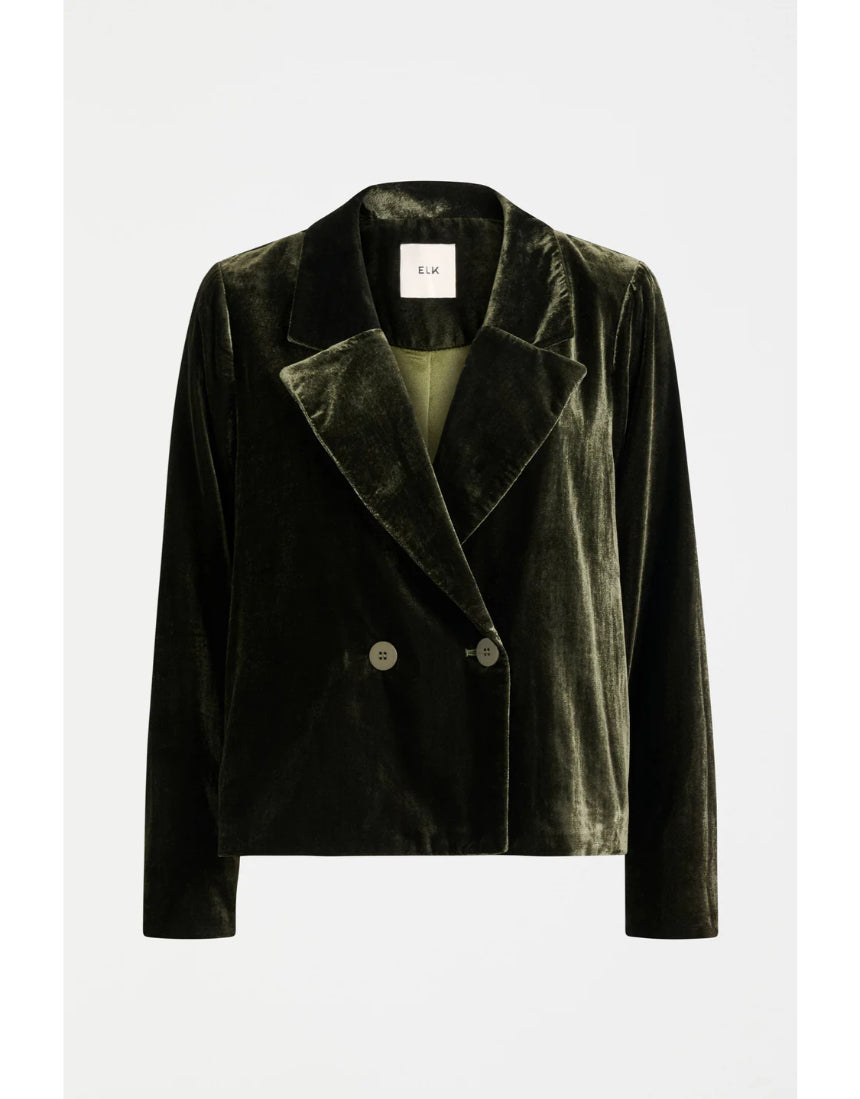 Elk Suuri double-breasted blazer in deep olive velvet, shown on a model with lapels and structured fit.