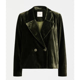 Elk Suuri double-breasted blazer in deep olive velvet, shown on a model with lapels and structured fit.