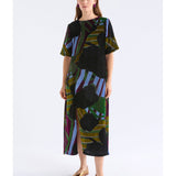 ELK The Label Reihen Dress in Stribe Burnout featuring a relaxed fit and vibrant pattern, perfect for casual or dressy occasions.