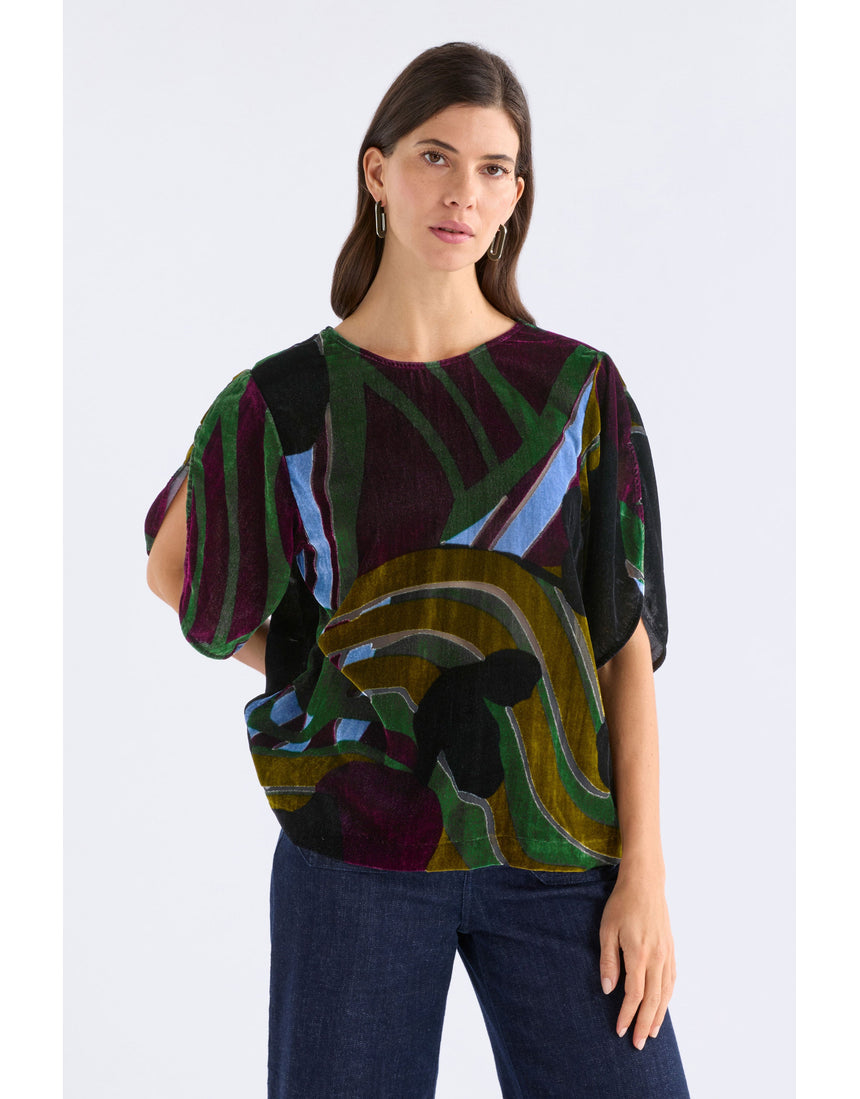 ELK The Label Reihen Top in Stribe Burnout, featuring a stylish casual top with a textured fabric and relaxed fit.