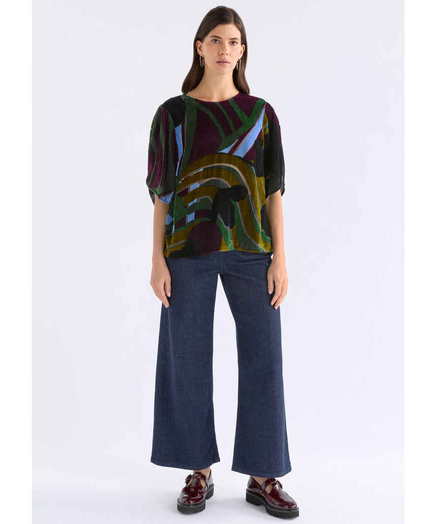 ELK The Label Reihen Top in Stribe Burnout, featuring a stylish, casual women's tops design with a textured burnout fabric.