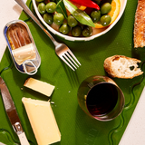 Maison Apprêt Classique Green Chopping Board shown with smooth wooden surface and rounded edges.