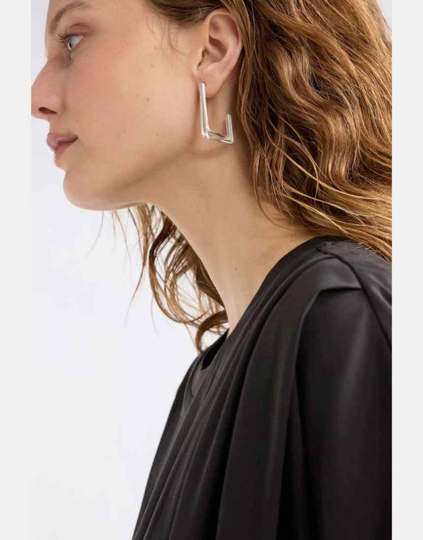 Silver Elk Sokar Earring with intricate design, showcasing the elegant craftsmanship of Elk earrings in a detailed close-up image.
