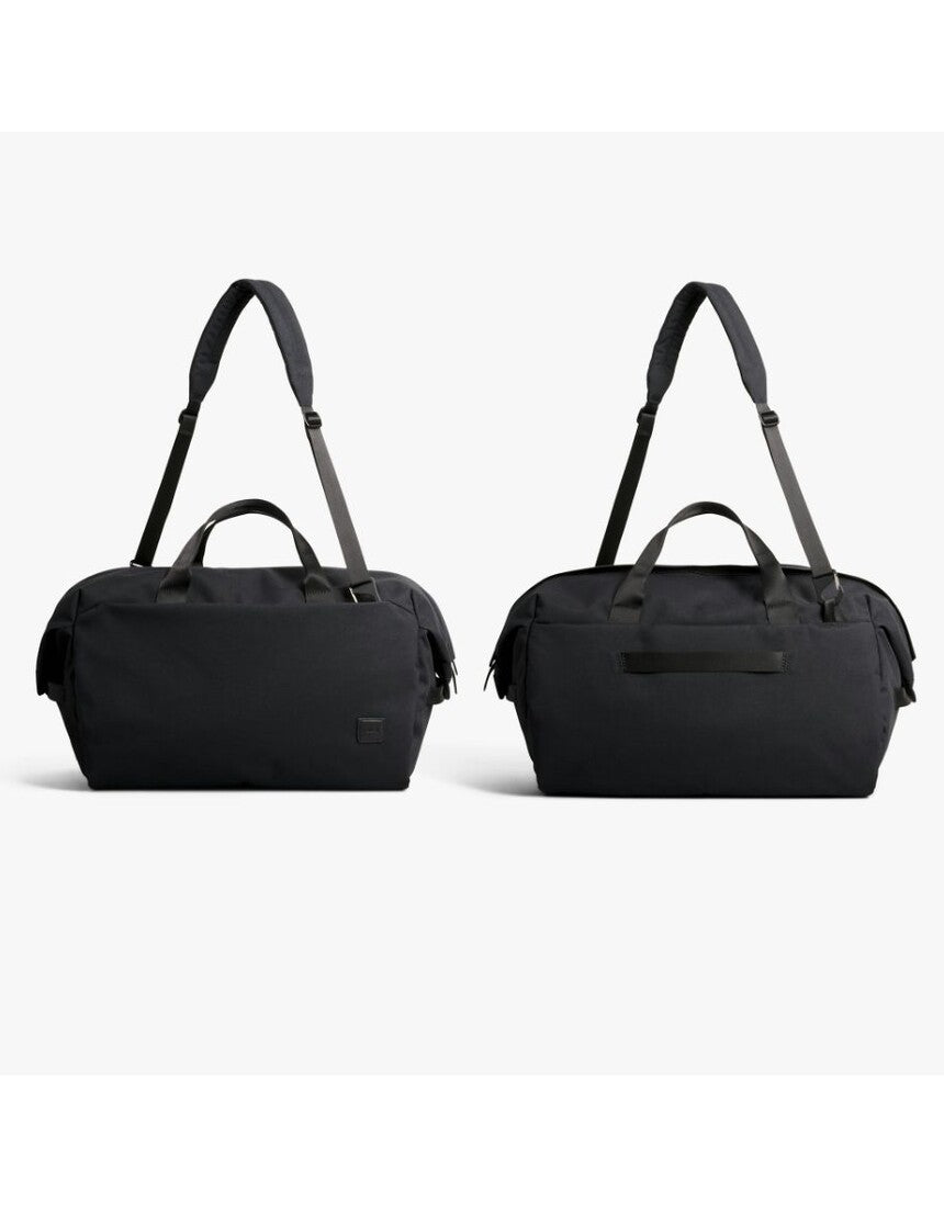 Bellroy Classic Duffel 35L in Black – product view 2