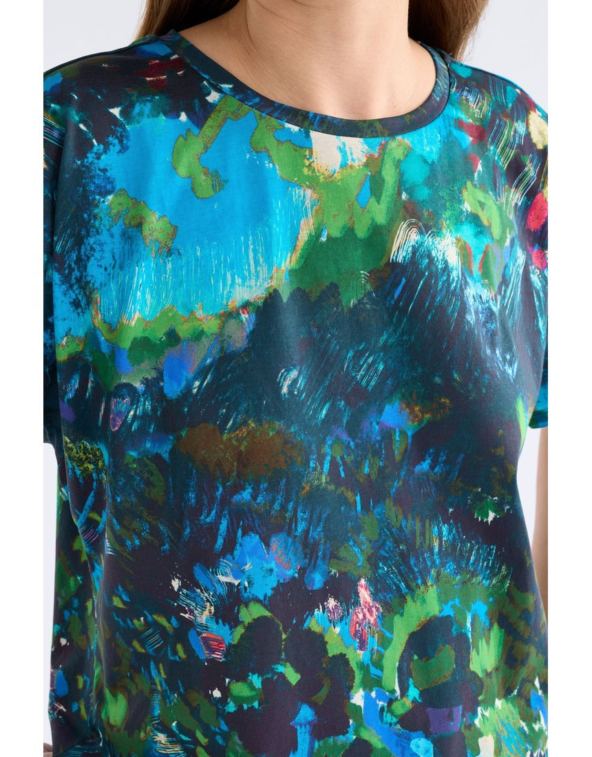 ELK The Label Haki short sleeve T-shirt in Landskap Night with a relaxed fit, featuring a subtle graphic design.