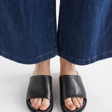 Elk - Etin Slide Black - Say It Sister