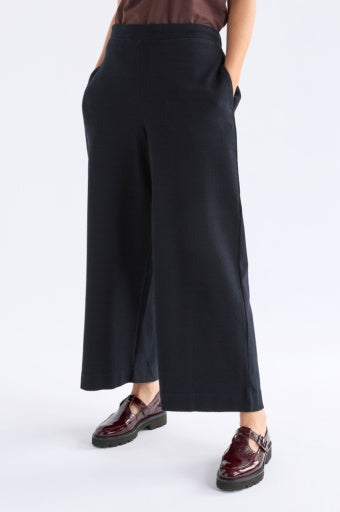 Black Elk Sanna Pant, stylish women's pants featuring a tailored fit and sleek design, ideal for casual or office wear.