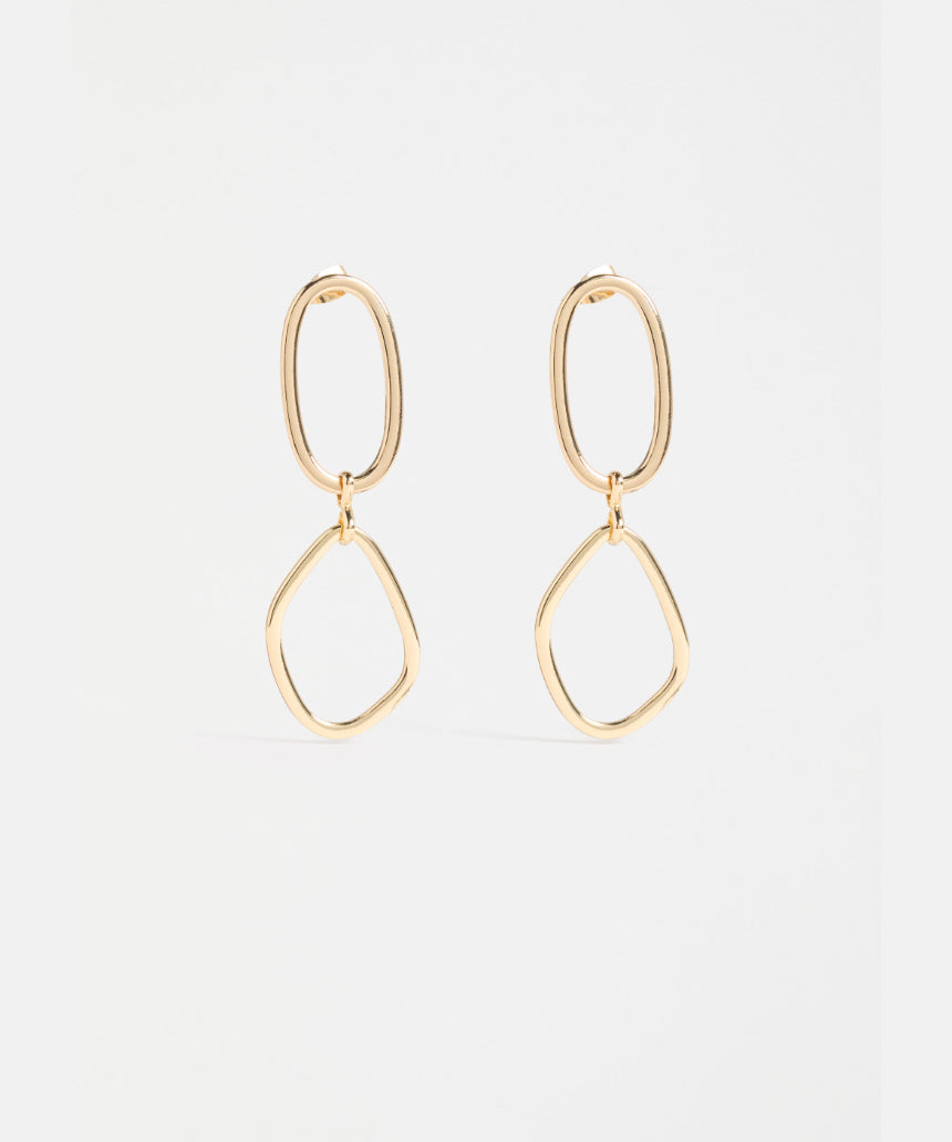 Gold Elk Boden Drop Earring featuring a sleek, curved design with a polished finish and elegant drop style.