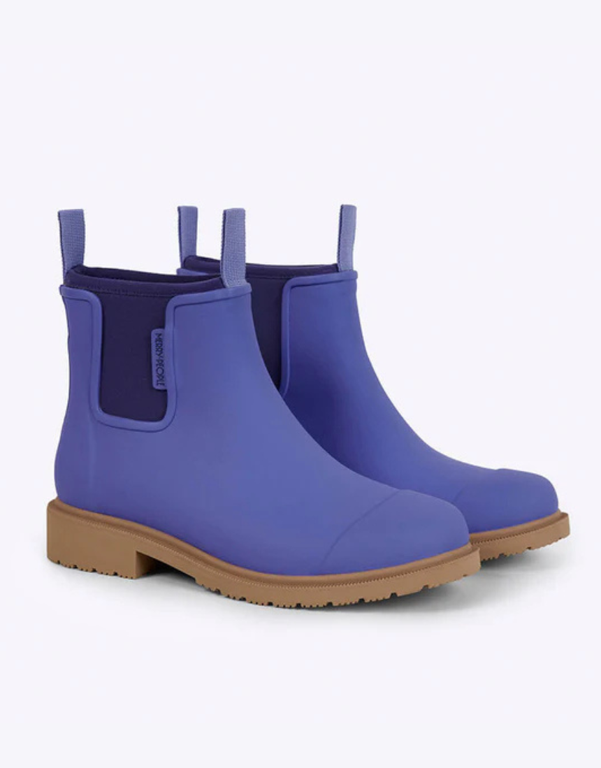Violet and blue Merry People Bobbi gumboots with a stylish waterproof design for rainy weather.