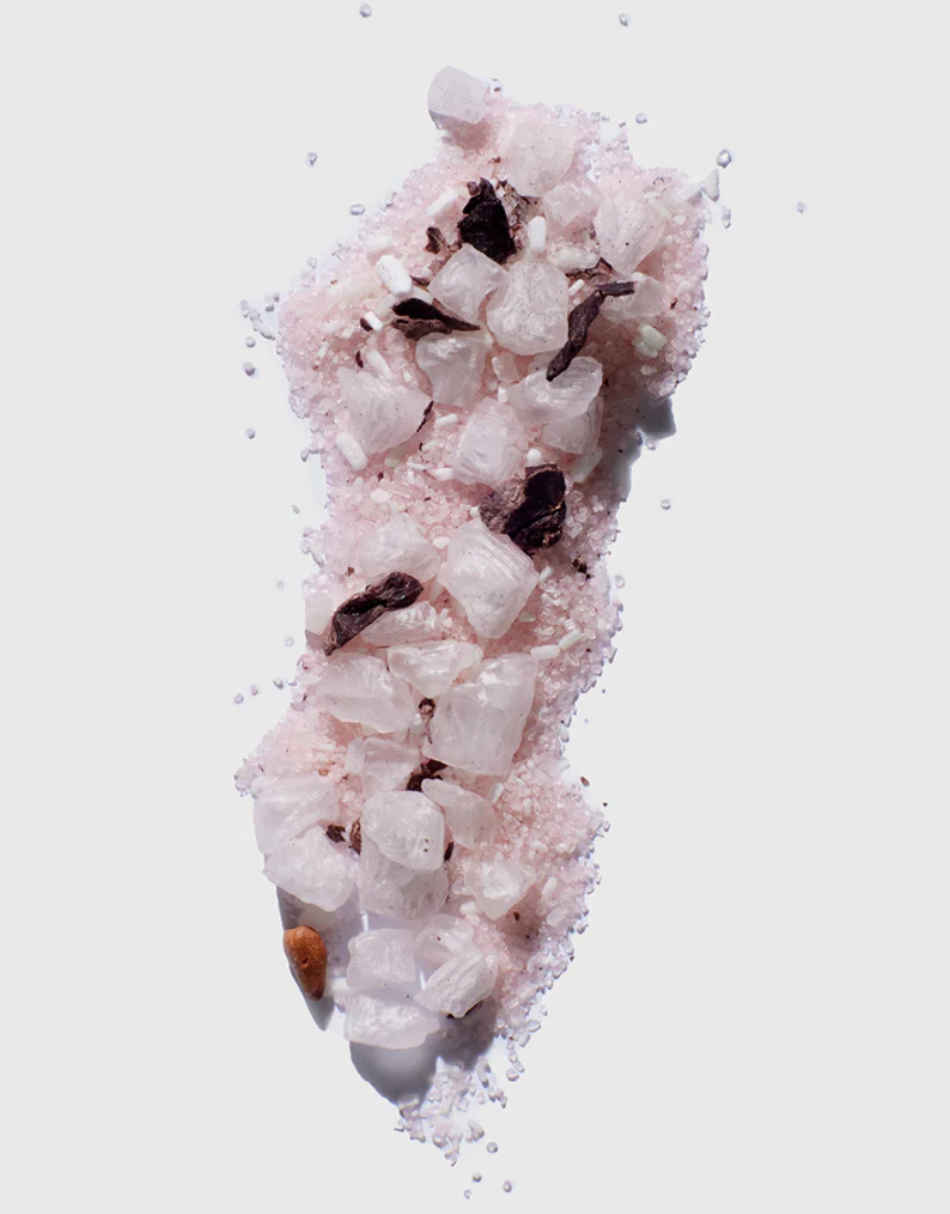 Hunter Lab Pinot Grape Skin Bath Soak in a stylish jar, showcasing the luxurious bath and body product with fresh grape ingredients.