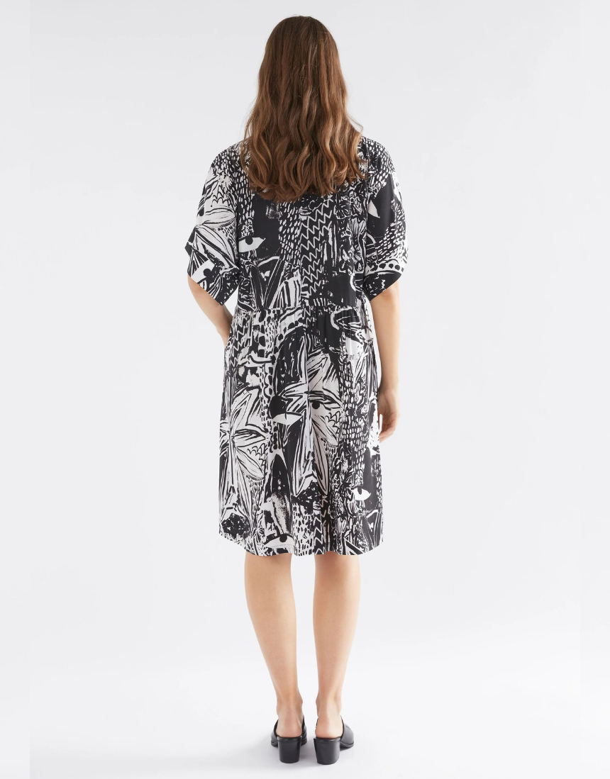 Elk Lento Dress in soft fabric with a relaxed fit, featuring a flowy silhouette and subtle print, perfect for casual wear.