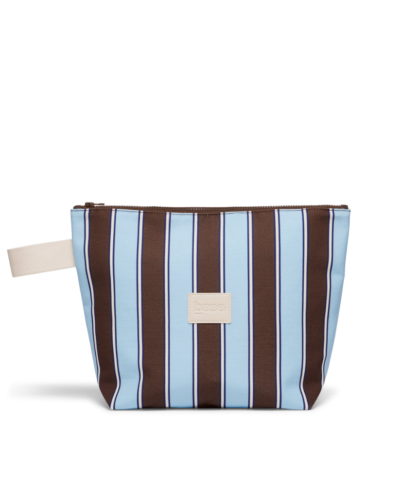Large wet base with chocolate stripe pattern by Base, featuring a smooth surface and vibrant chocolate-colored stripe design.