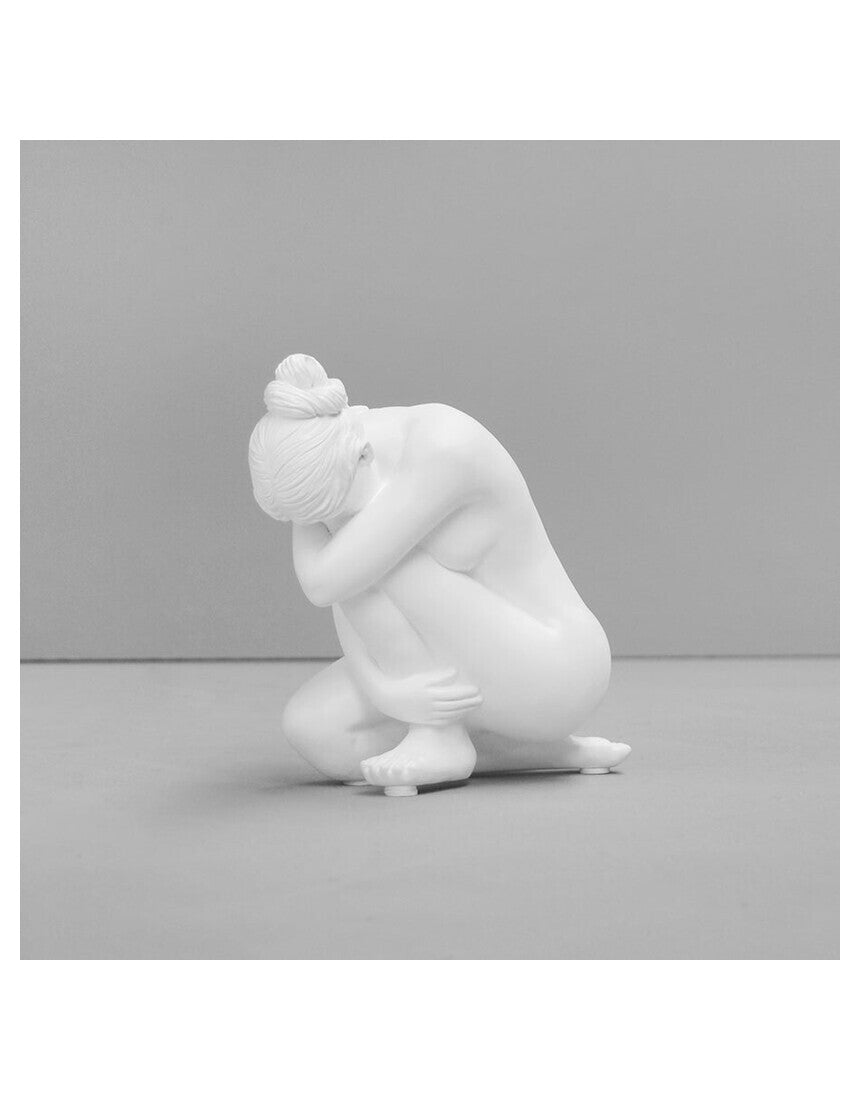 White Moose Georgie Body Sculpture in White, angled view