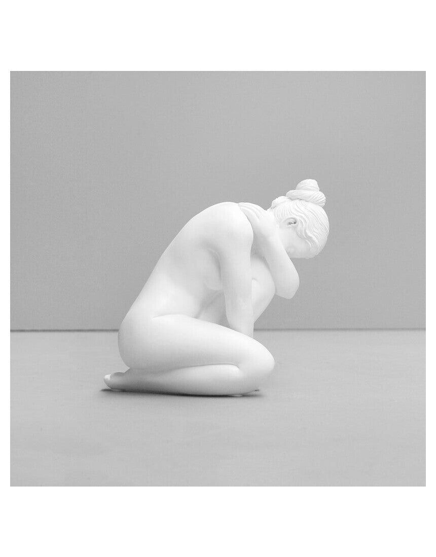 White Moose Georgie Body Sculpture in White, product view